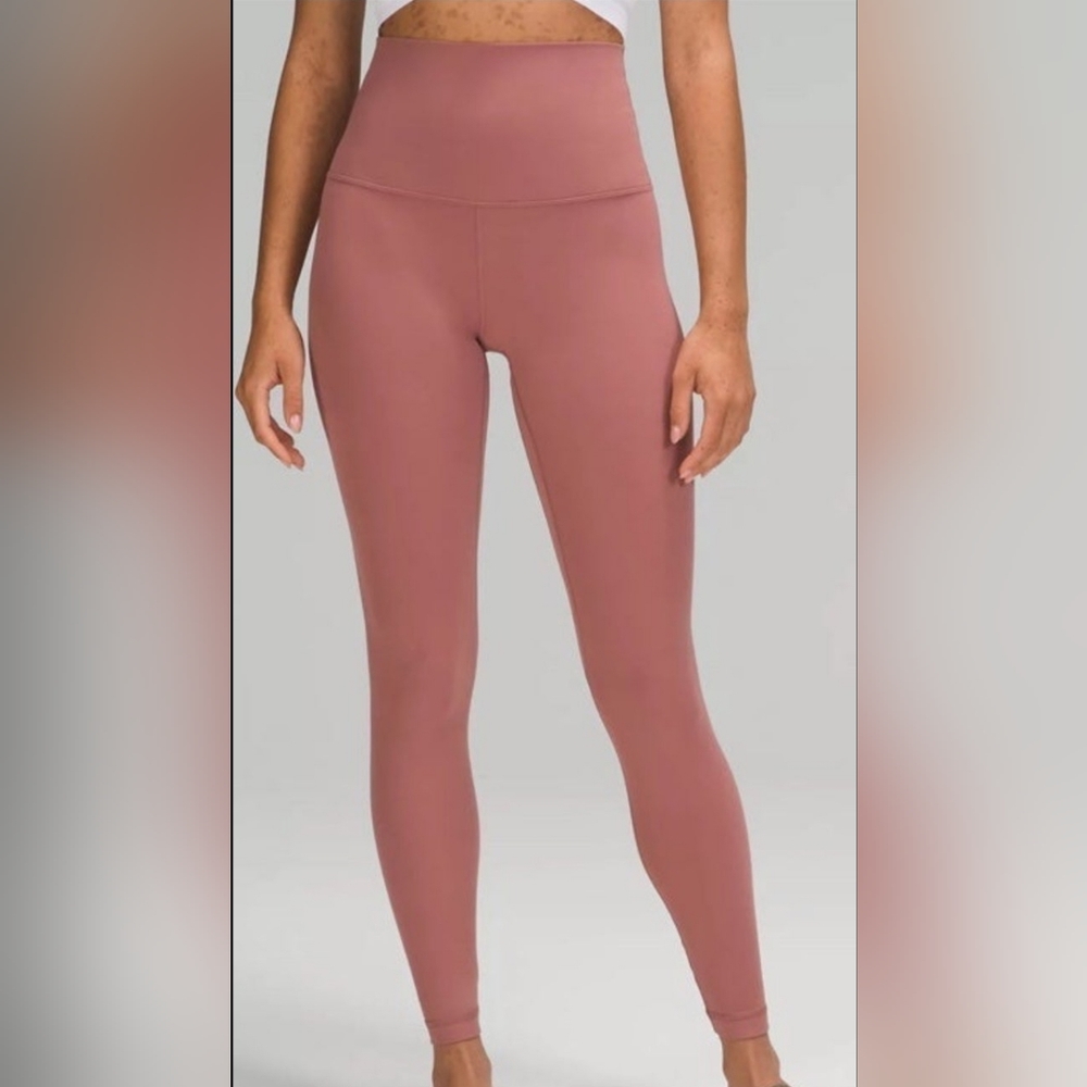 Lululemon Align Leggings w/ pockets NWOT 6